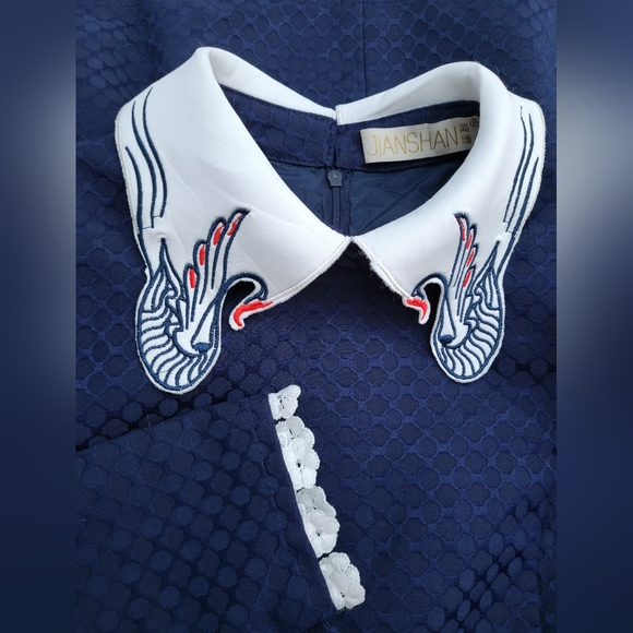 Jianshan Medium Mini-Dress Collared Swan Navy Blue Textured Party Dress - Picture 4 of 9